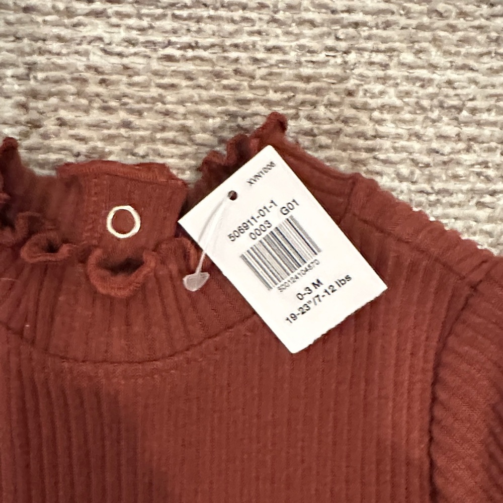 Old Navy Rust Ribbed Knit Toddler Outfit - Picture 2 of 3